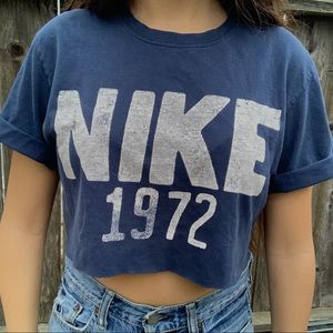 Vintage navy blue Nike cropped t shirt